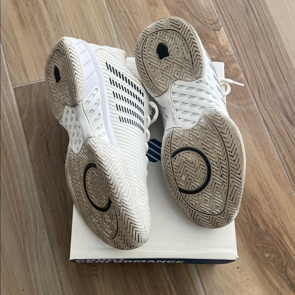 K Swiss Court Shoes - Picture 6 of 8
